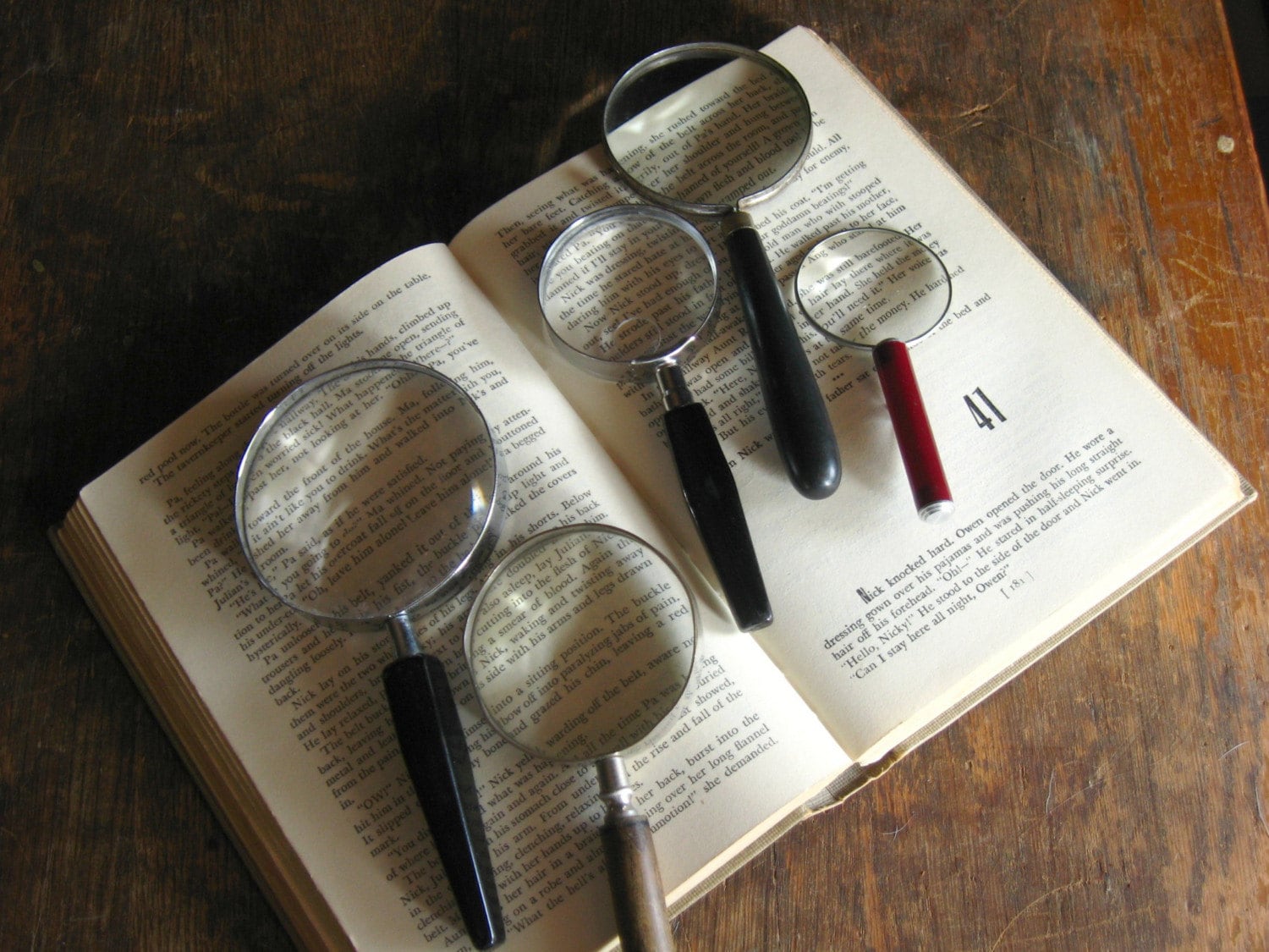 Instant Vintage Magnifying Glass Collection