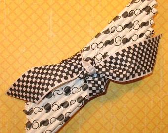 White with Black Dotted Paper Straws with DIY Flag Toppers (25)