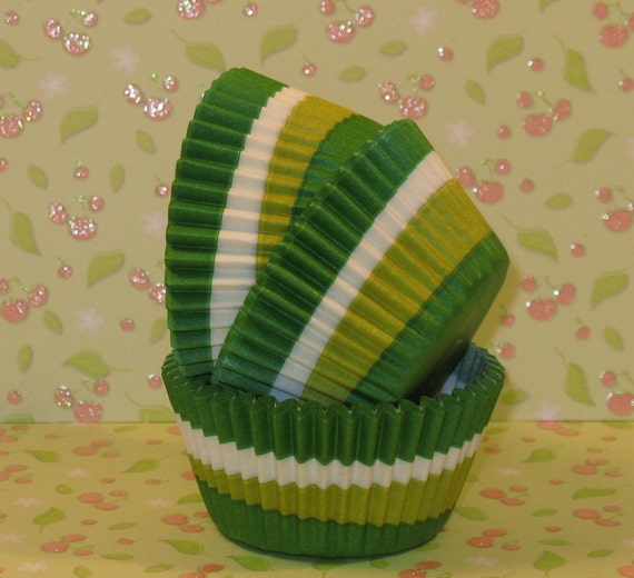 Grass Green Topsy Turvy Cupcake Liners 45