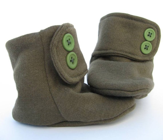 Fleece Lined Baby Booties in Army Green