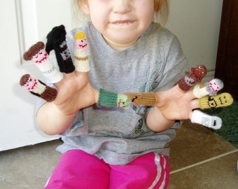 Space Wars Finger Puppet Set. (Includes 11 puppets.)