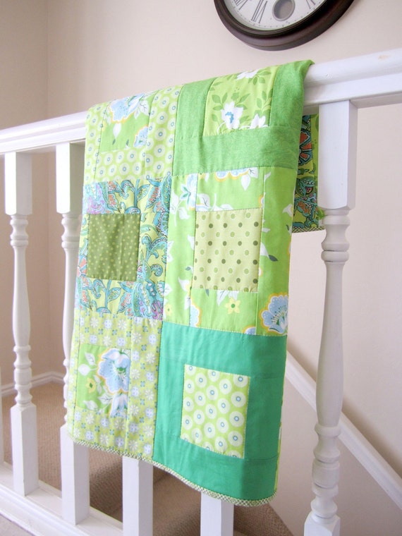 Items similar to Addicted to Green Baby Quilt on Etsy