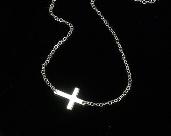 Jennifer Lopez Sideways Cross Necklace in Sterling Silver - Set Center