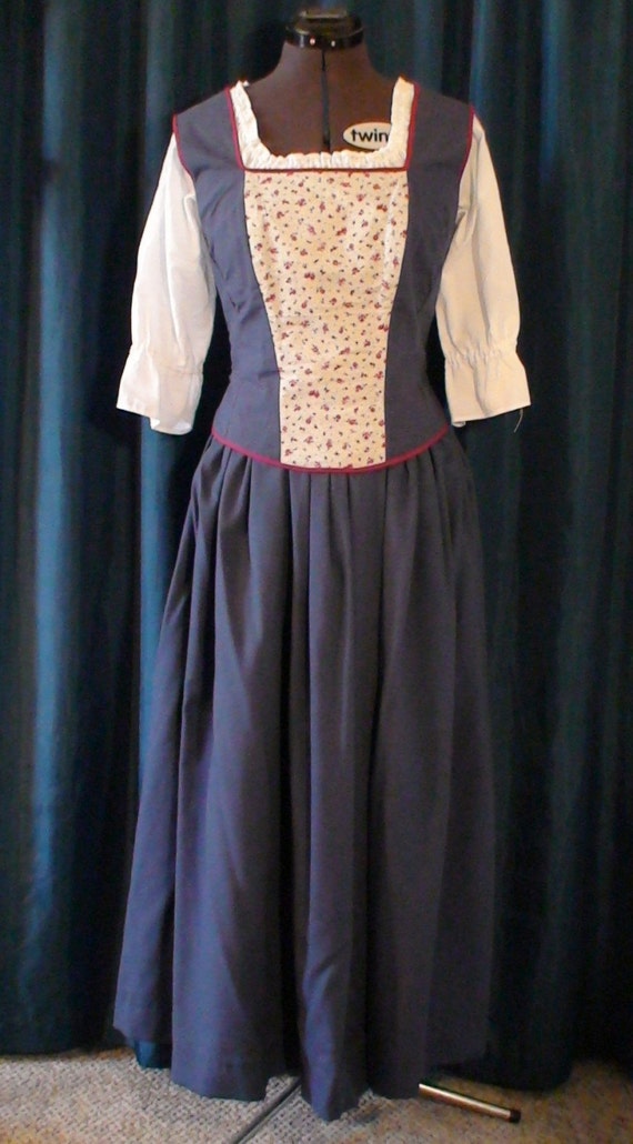 Rosie Cotton Hobbit Dress by StorybookPlaces on Etsy