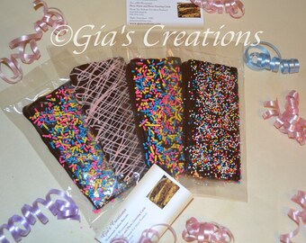 Items similar to ValentinesDay Chocolate Dipped Graham Crackers on Etsy