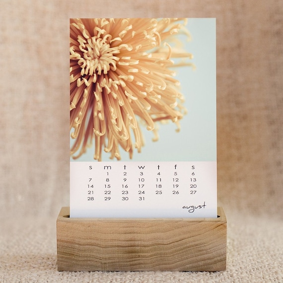 2011 desk calendar with wooden base original fine art