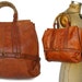 70s Leather Purse / honey brown / wooden handles / western boho