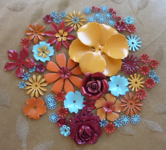 Vintage enamel/metal flower beads pendantaqua blue