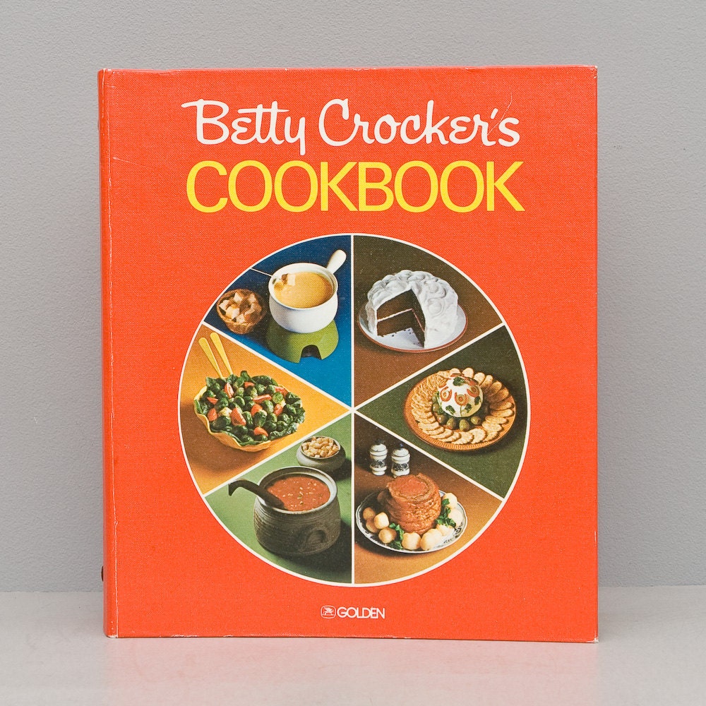 Vintage 1970s Orange Pie Betty Crocker Cookbook Binder