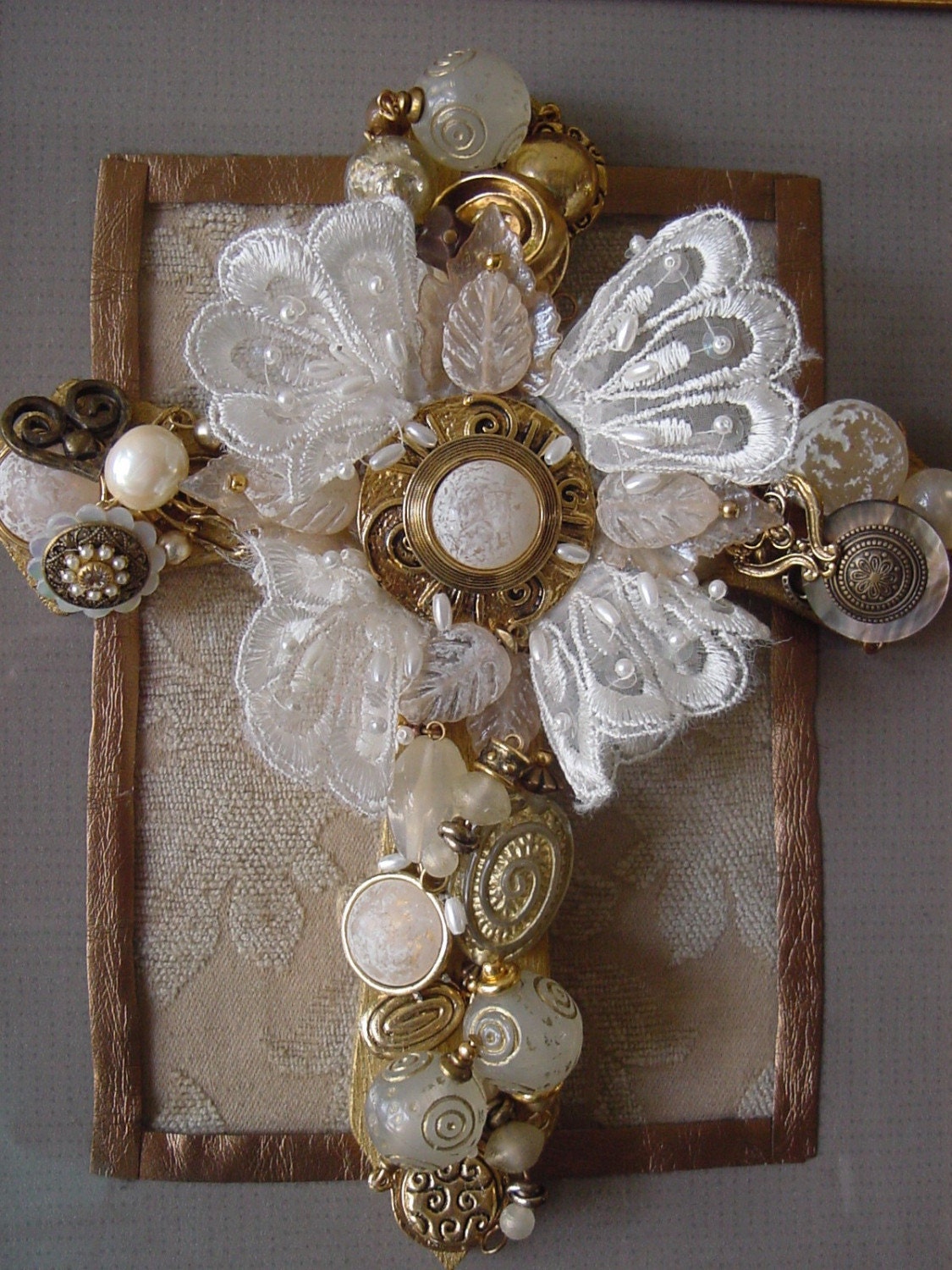 Cherish Exquisite FRAMED VINTAGE Jewelry Bridal LACE