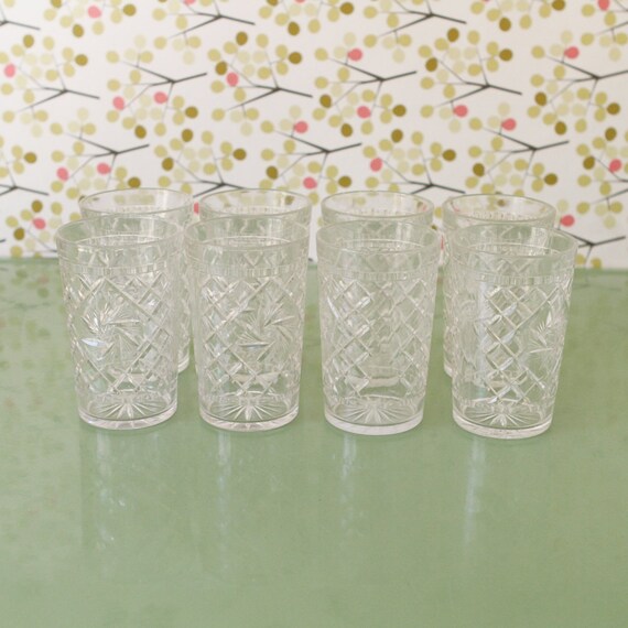 clear drinking glasses plastic