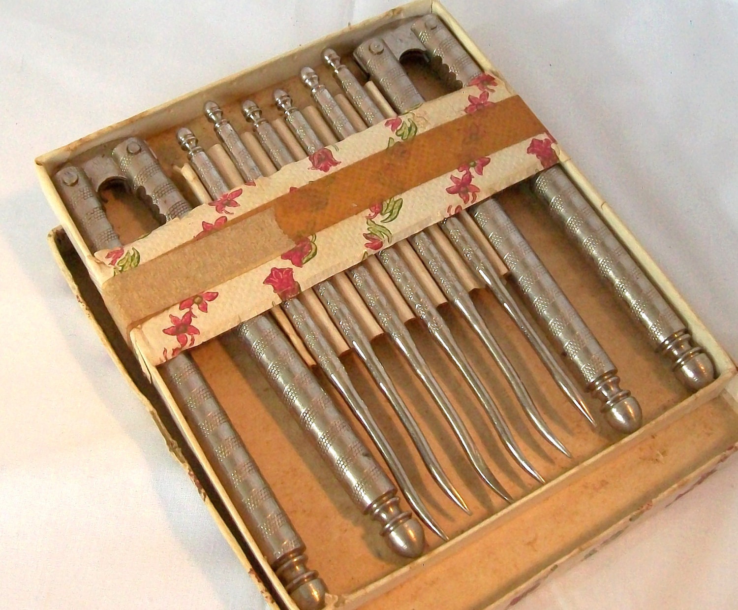 Vintage Nut Cracker Set in Weathered Box Nutcrackers Picks