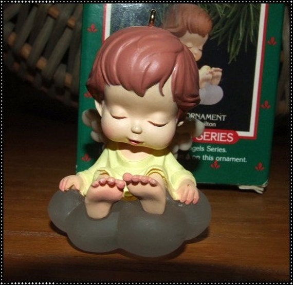 1988 HALLMARK MARY'S ANGEL ORNAMENT FIRST in the