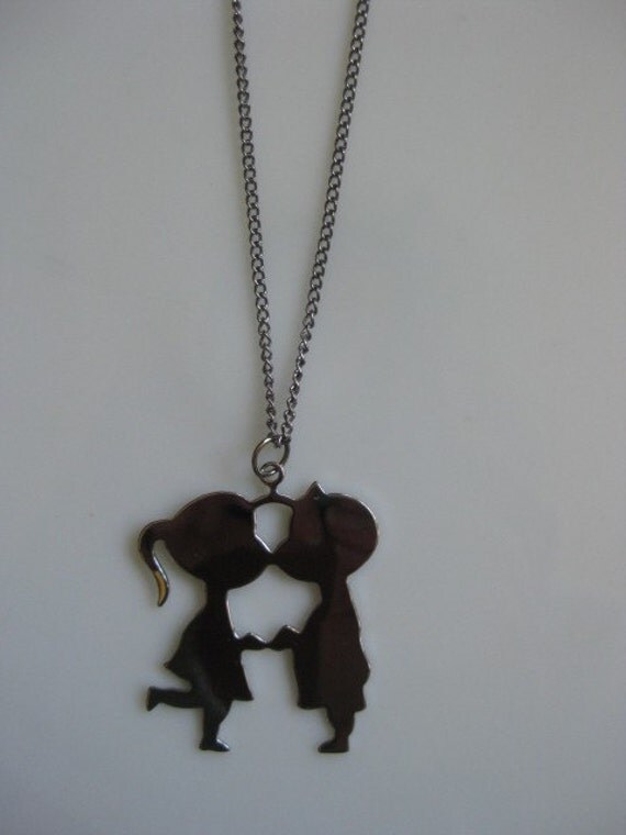 Vintage 1970's Boy and Girl KISSING NECKLACE