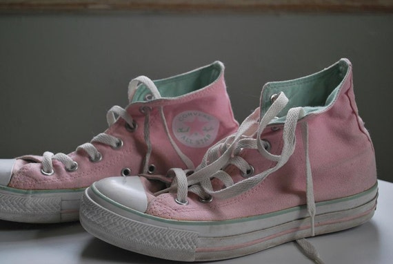 converse pastel