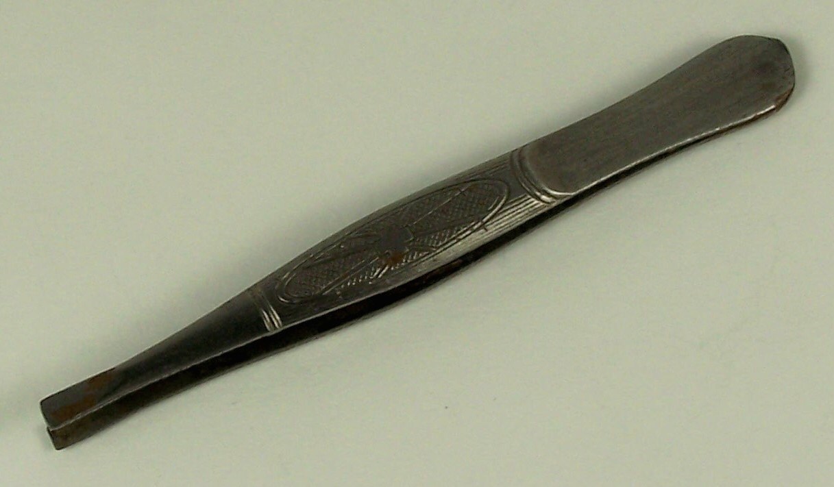 RARE STERLING SILVER LA CROSSE EYEBROW TWEEZER
