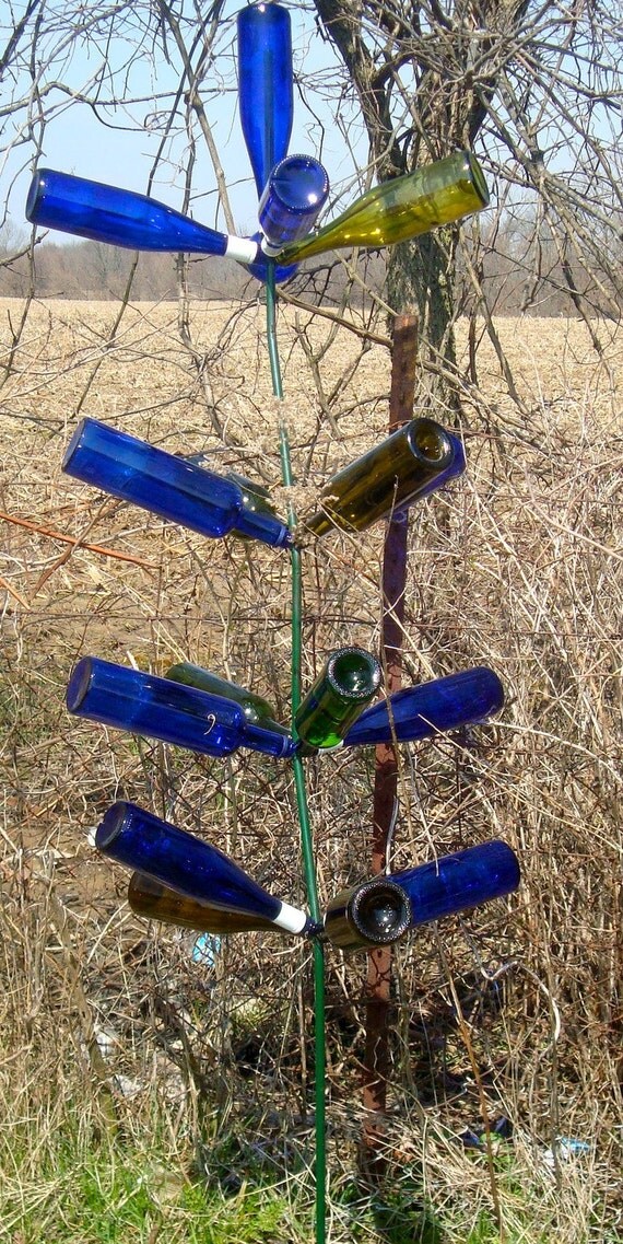 Items similar to Yard wine bottle tree on Etsy