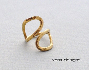 Golden Treasures Loop Ring, Gold Plated - Sterling Silver hammered