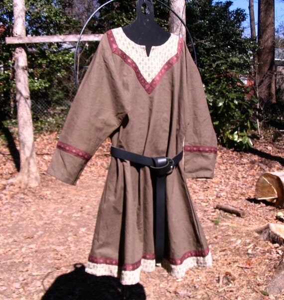 Authentic Looking Medieval Men's T-Tunic Garb for SCA