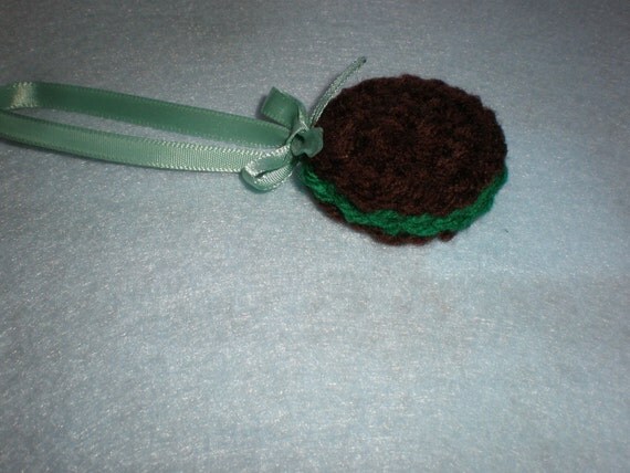 crochet oreo cookie christmas ornament green filling crochet oreo cookie christmas ornament green filling