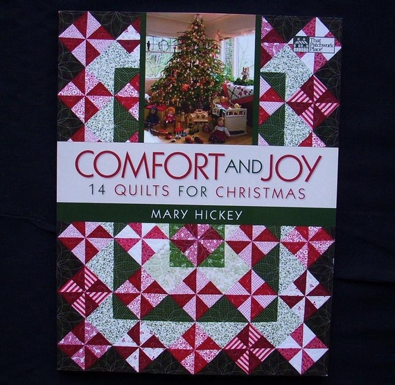 comfort-and-joy-14-quilts-for-christmas-quilt-book-by-mary