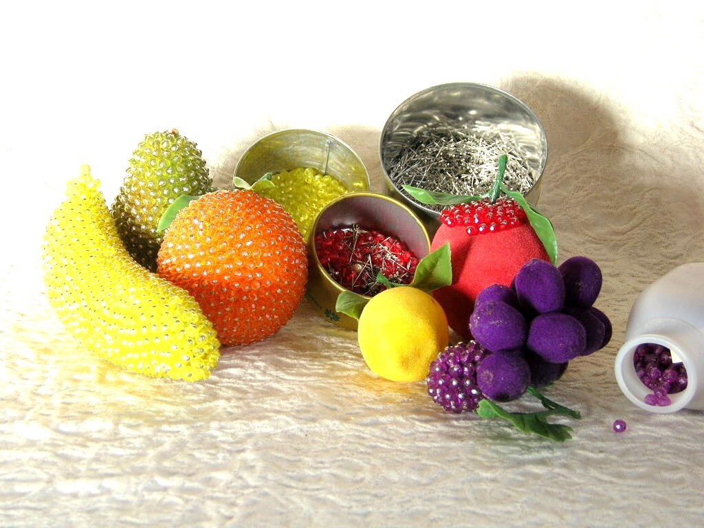 Vintage Beaded Fruit Craft Kit
