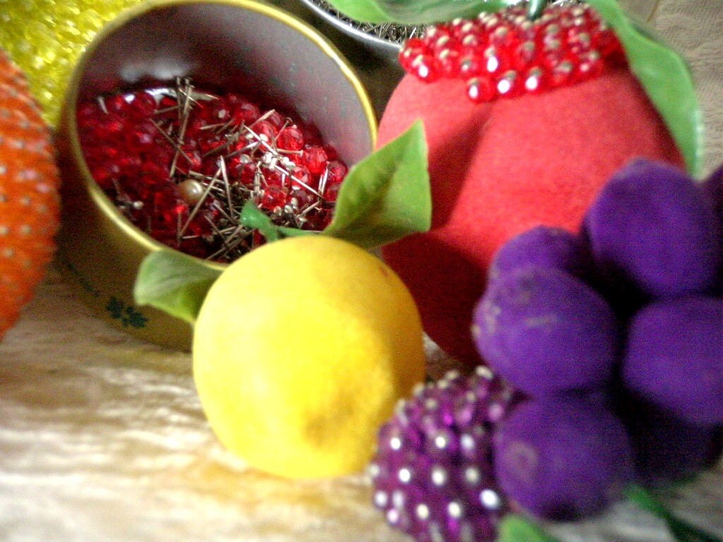 Vintage Beaded Fruit Craft Kit