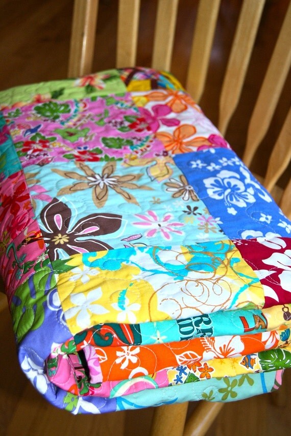 Hawaiian Sweet Wahine HANDMADE Toddler Baby Quilt