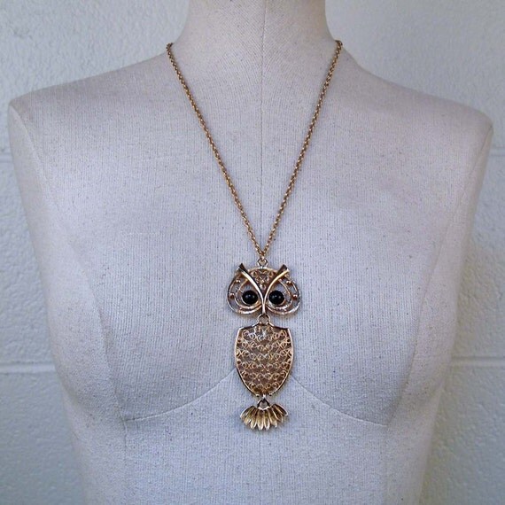 Vintage Owl Necklace 1970s Gold Tone Owl Necklace 9980