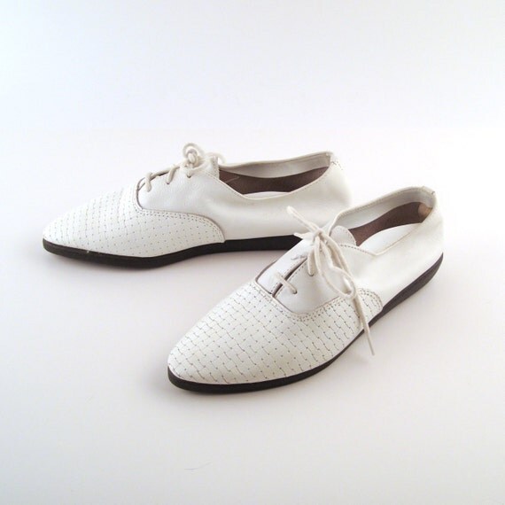 Women's Oxfords White Leather Vintage 1980s Shoes