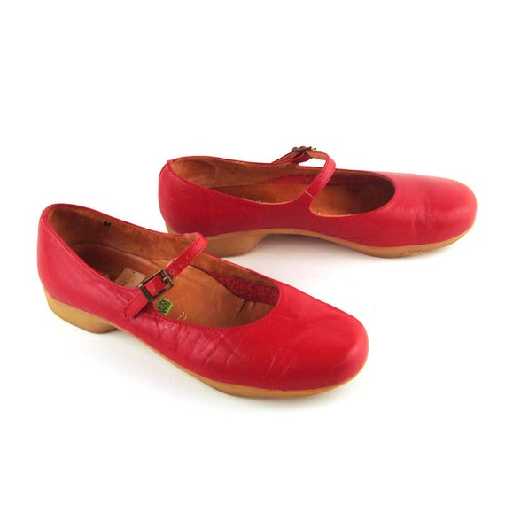 Famolare Red Shoes Mary Janes Vintage 1970s Dance there Womens