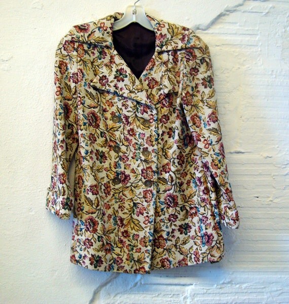 Floral Tapestry Coat Vintage 1970s Floral by purevintageclothing