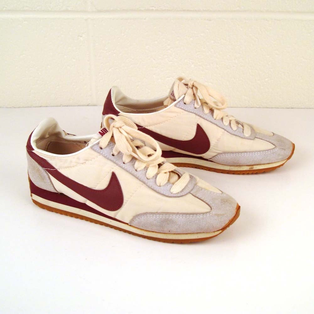 Nike Sneakers 1980. Nike Vintage Sneakers. Nike 90s Vintage кроссовки. Nike обувь 1980 ретро.