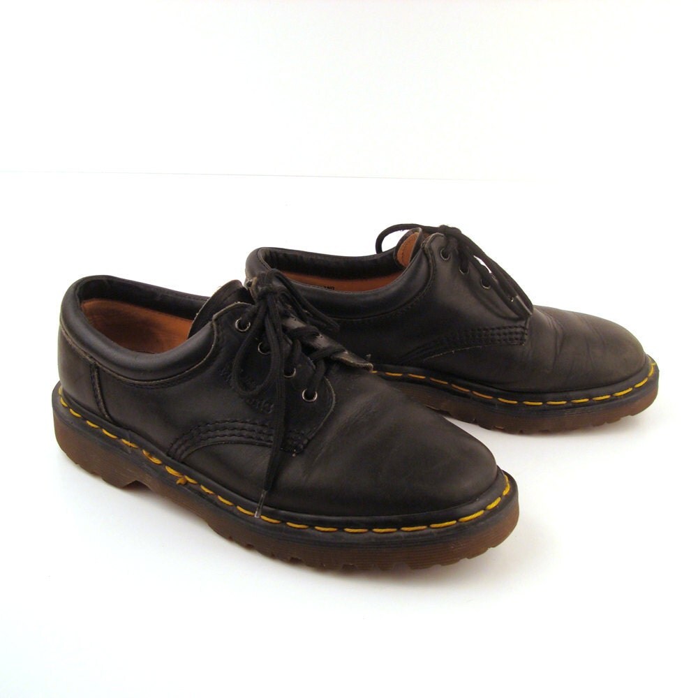 Doc Martens Oxfords Vintage 1990s Doc by purevintageclothing