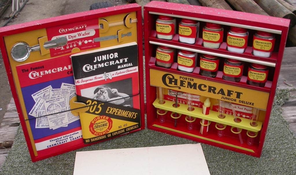 Vintage Chemcraft Chemistry Set No. 412