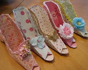 Marie Antionette inspired fancy paper shoe favor boxes, set of 5