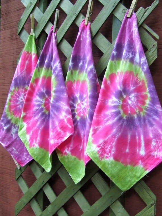 Tie Dye Cloth Napkins Reusable Set of 4 Rosebud Swirl
