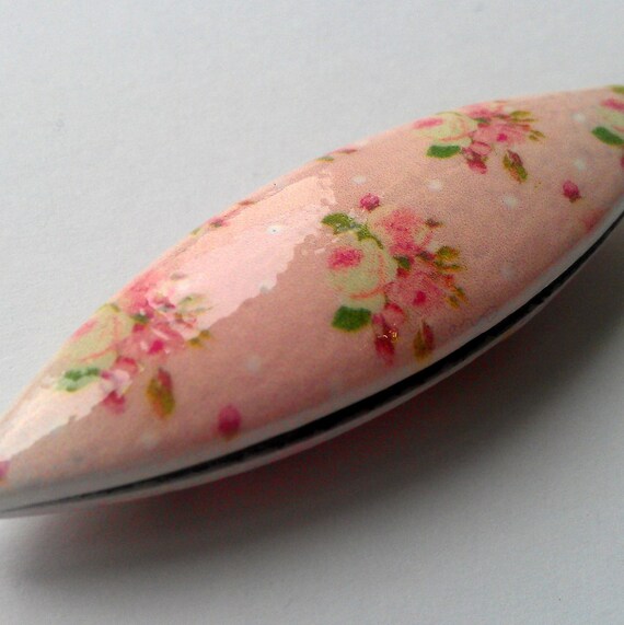 Pretty Vintage Blooms Tatting Shuttle