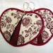 Hot Pad Set, Red floral heart shaped pot pincher