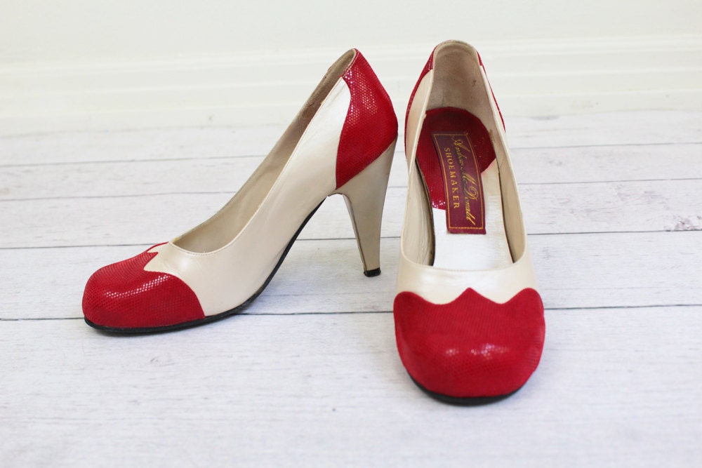 vintage spectator pumps // 1940's Style Red and White Mary