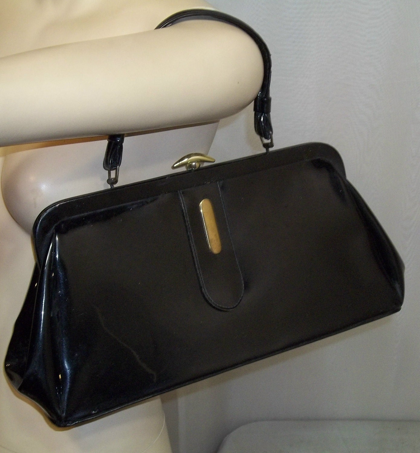 Vintage Black Patent Vinyl Vegan Purse Handbag by ShonnasVintage