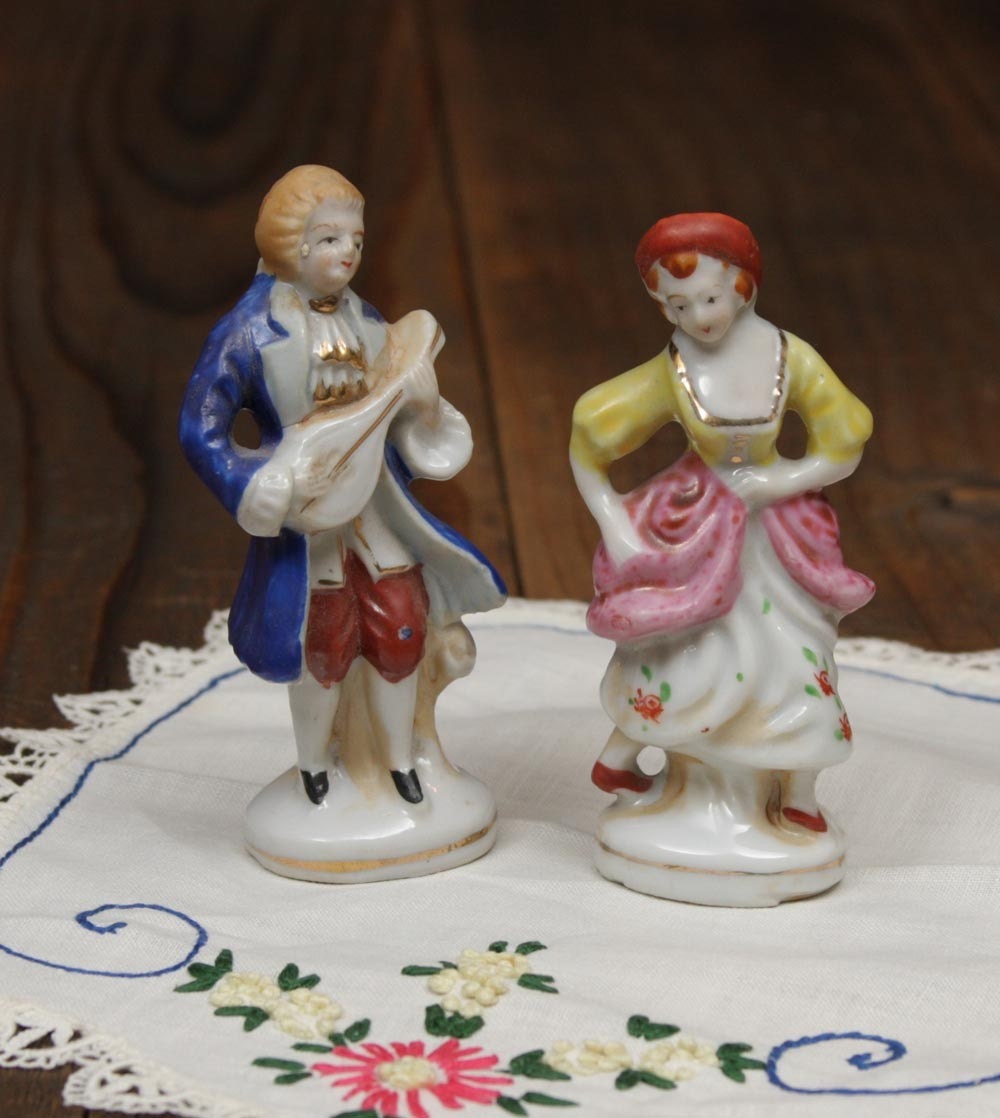 Pair of Vintage Victorian Porcelain Figurines