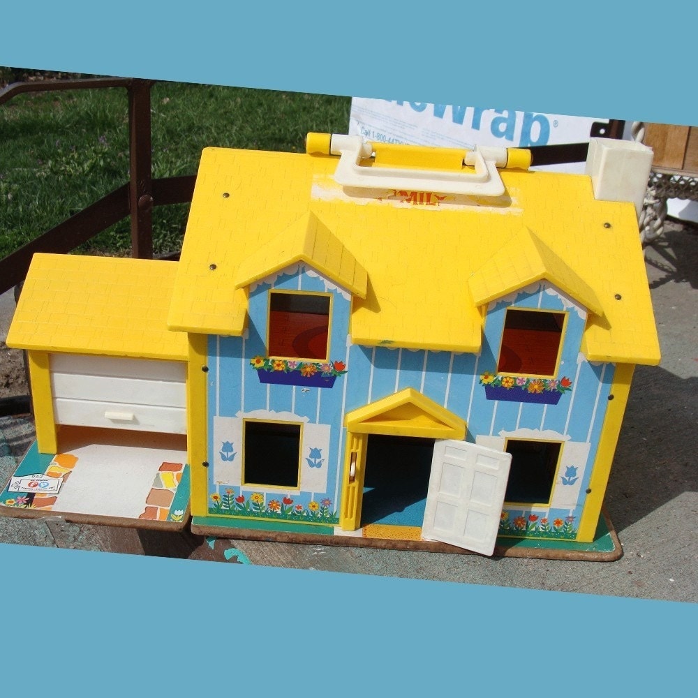 Vintage Fisher Price Family Play House