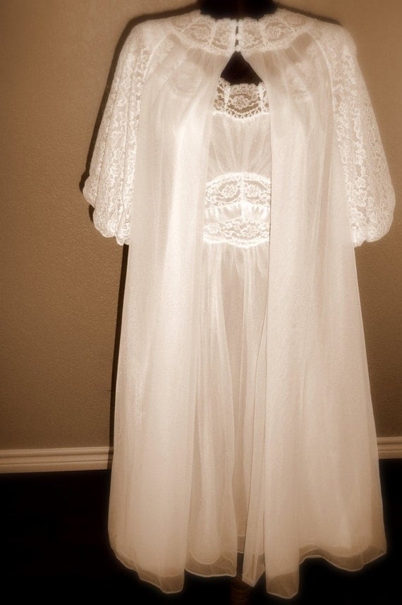 Chiffon Lace Bed Jacket / Nightgown Peignoir by Vanity Fair