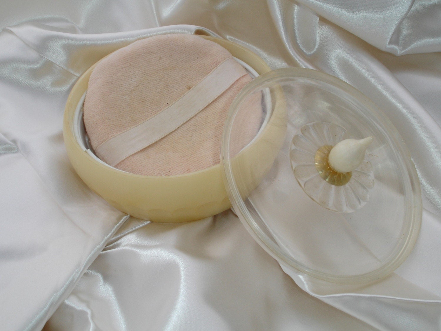 Vintage Avon Powder Box with Pink Puff