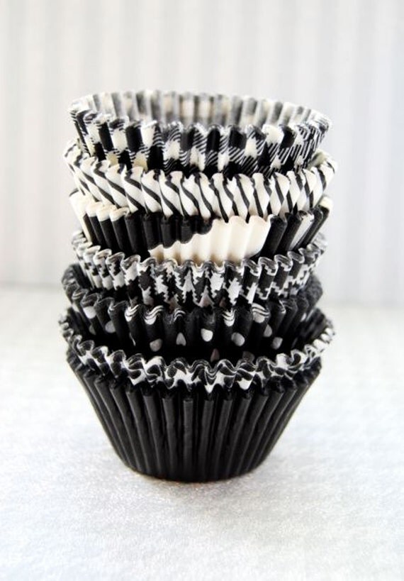Assorted Black Cupcake Liner Pack by CupcakeSocial on Etsy