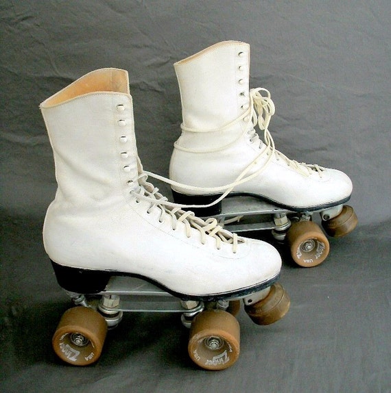 Vintage Roller Skates. Leather. Derby. Riedell. 7. Crackle.