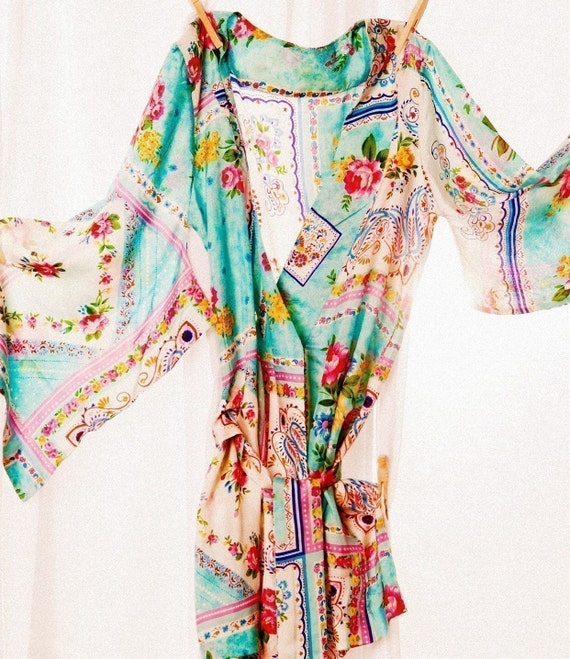 Kimono Style Robe. Knee Length. Silk Road by plumprettysugar