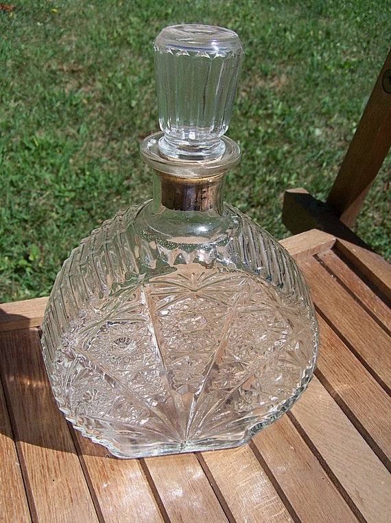 Vintage Glass Whiskey Decanter Anchor Hocking