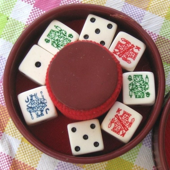 vintage-dice-game-set